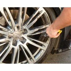 Meguiar's Universal Wheel Brush -Detailing Tools Shop SCA 573094 02 hi res
